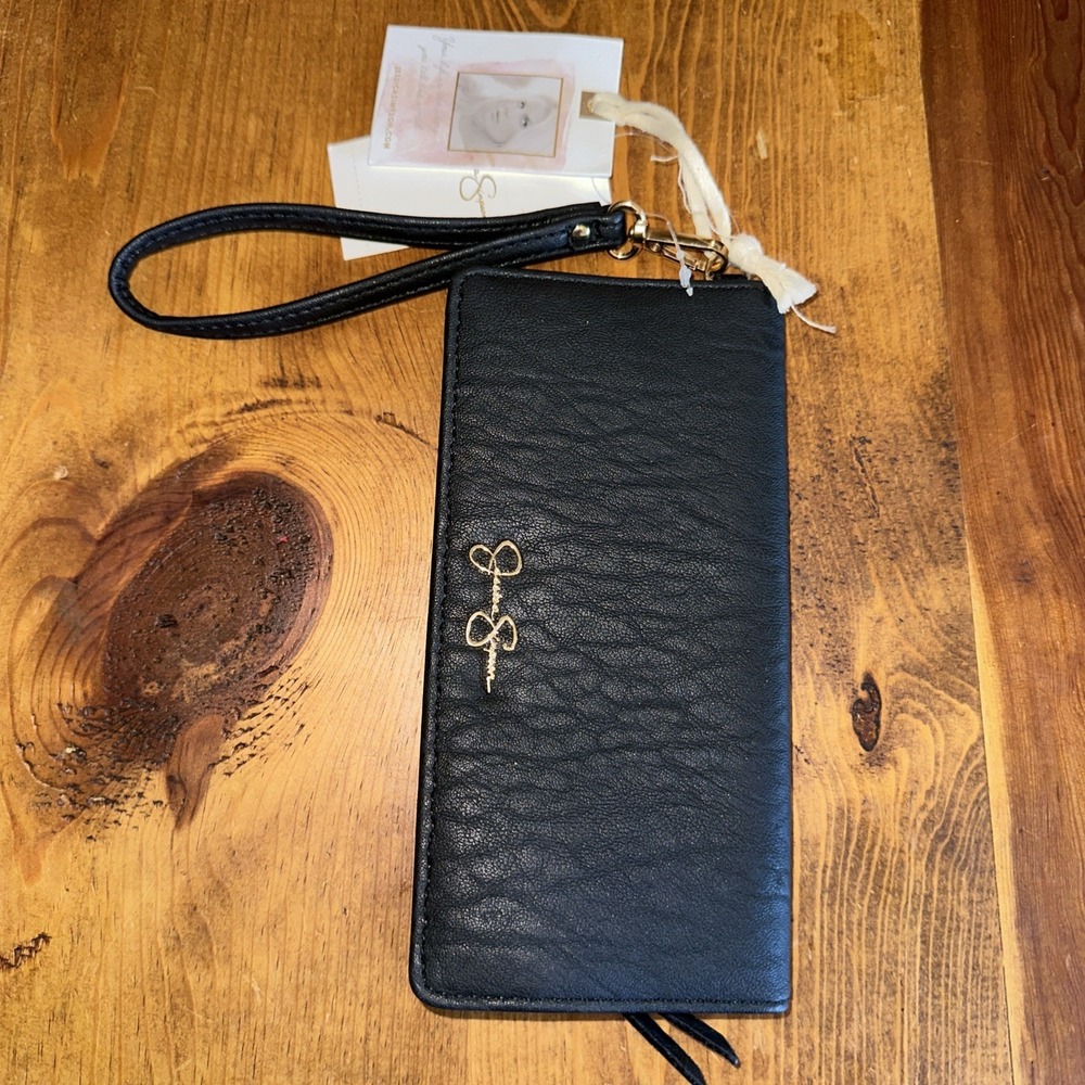 Jessica Simpson  Zip Around Wallet Wristlet Clutch Black New With Tags